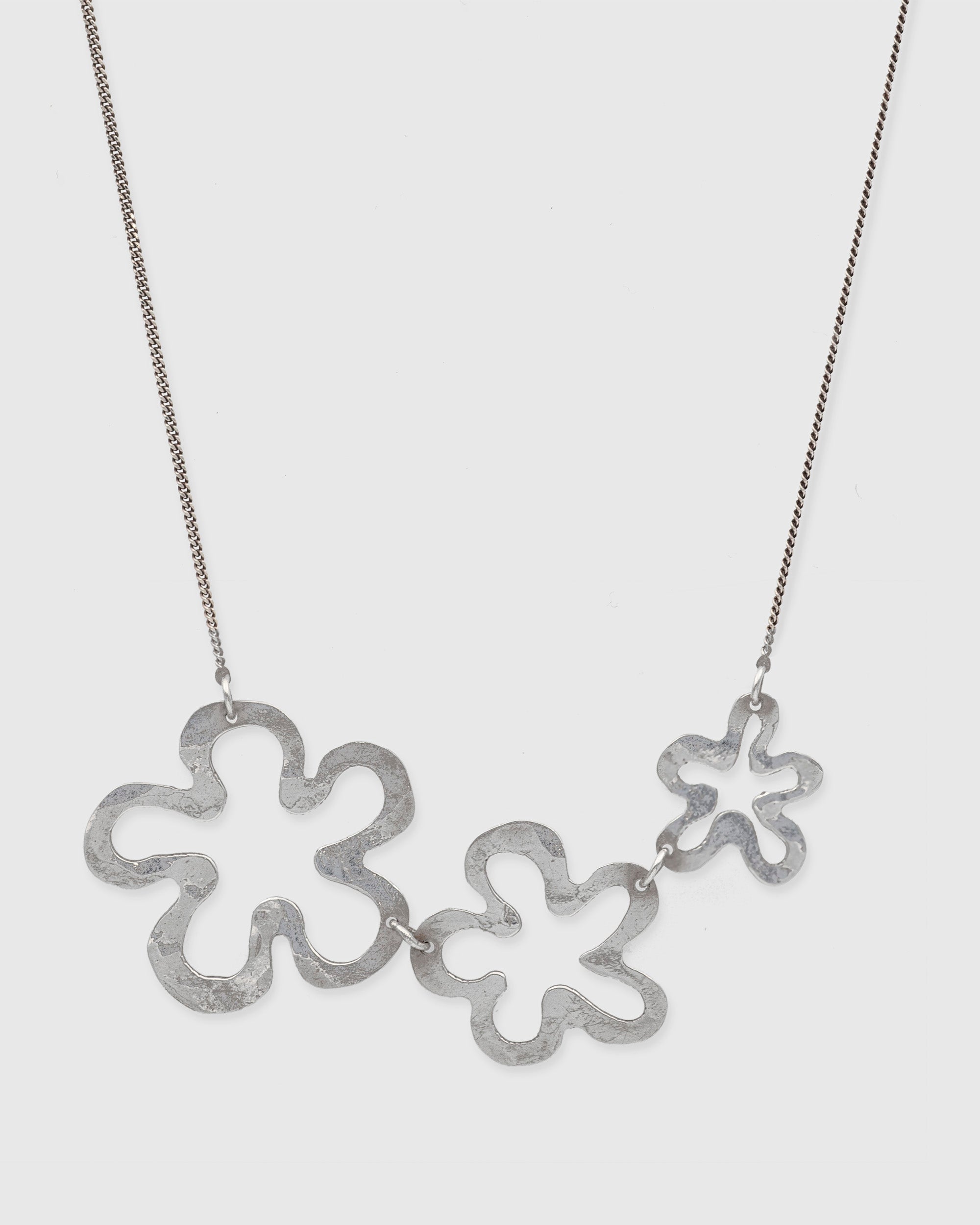 3 Daisy Necklace