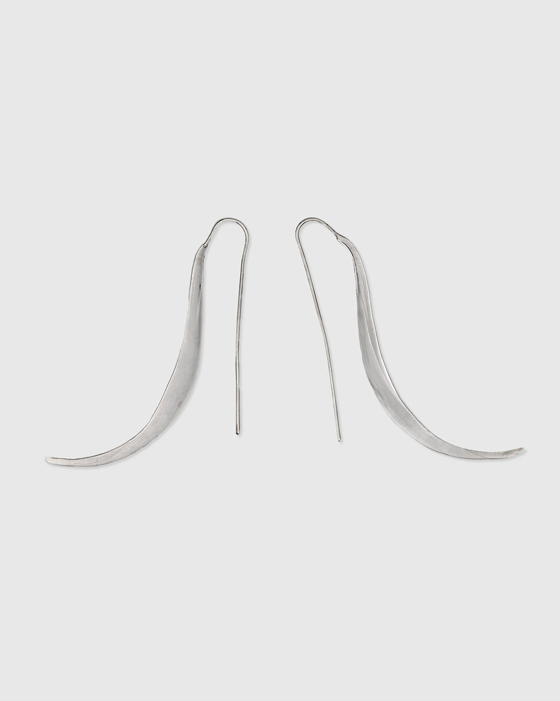 Thin Curve Earrings