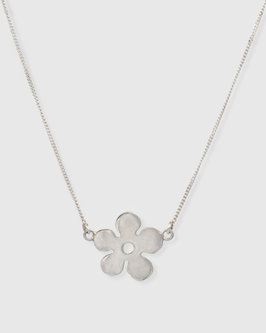Small Daisy Necklace